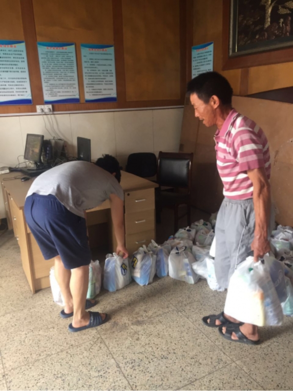 三伏高温送清凉  致敬一线九州官方网站（中国）集团有限公司
人